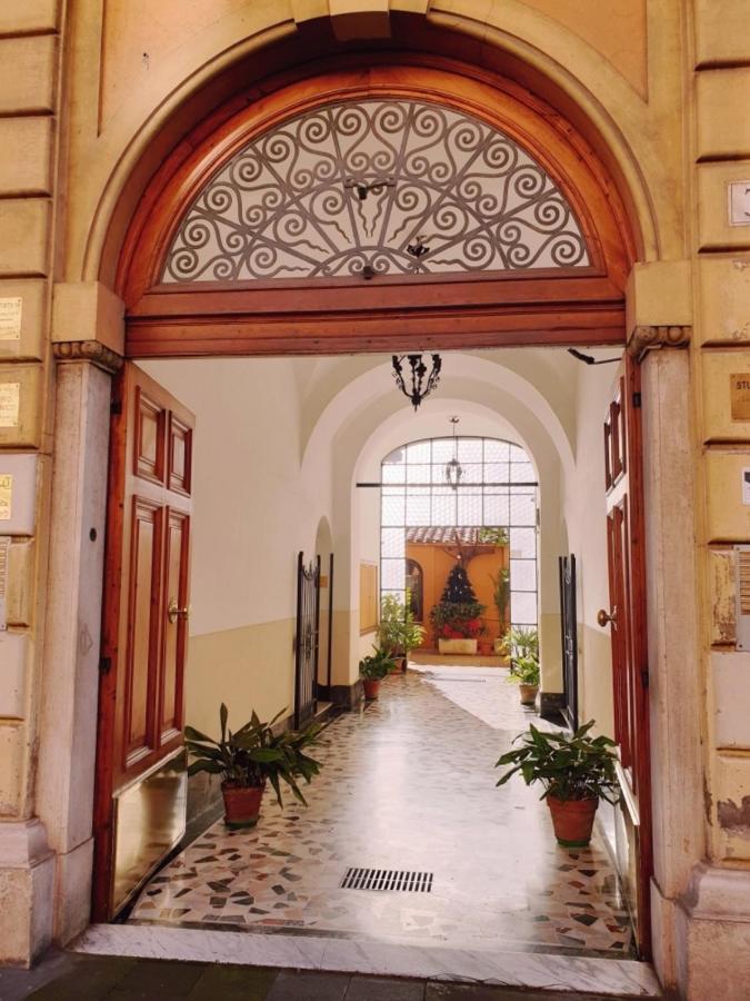 Vacanze Romane Colosseo Apartment Exterior photo